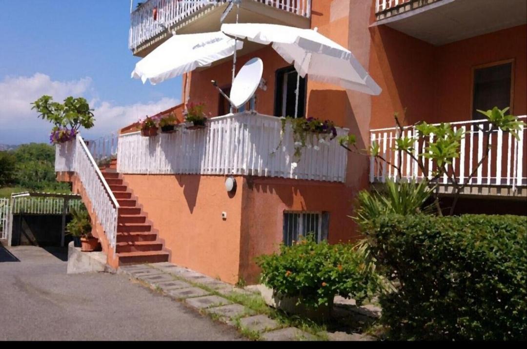 Casa Del Sole Con Vista Sull'Etna A 200 Mt Dal Mare Villa Acireale Kültér fotó