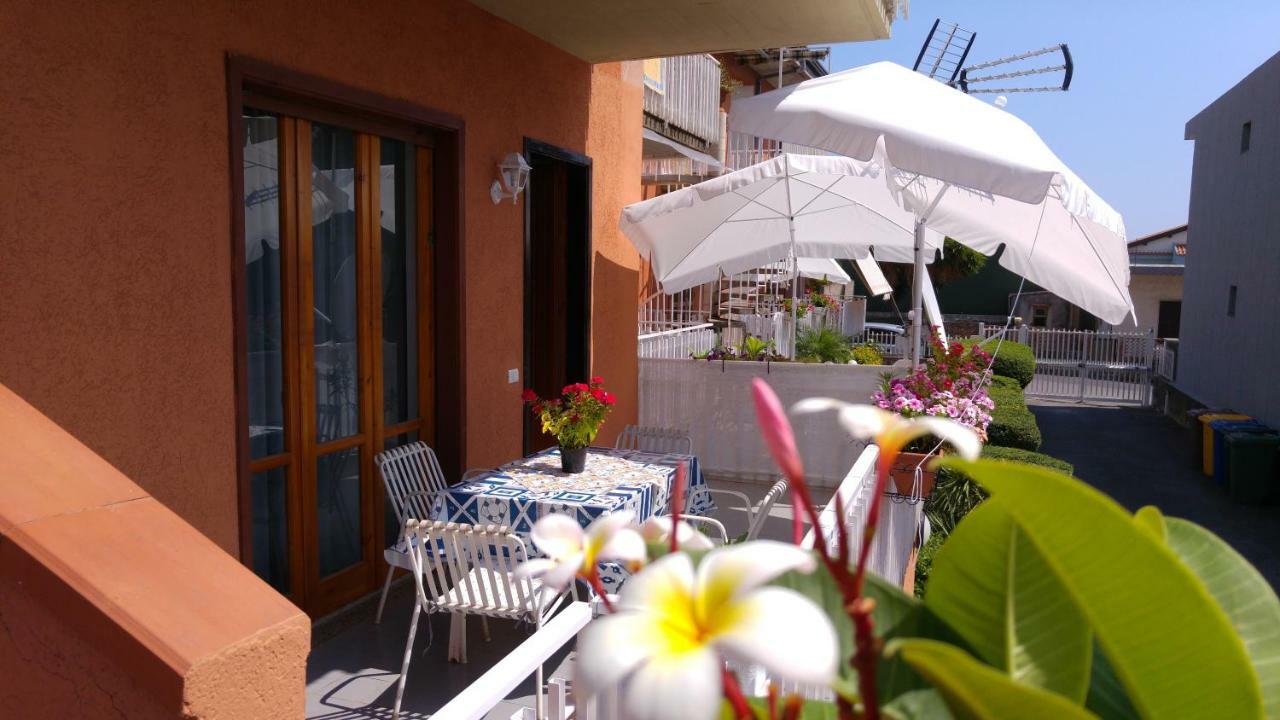 Casa Del Sole Con Vista Sull'Etna A 200 Mt Dal Mare Villa Acireale Kültér fotó