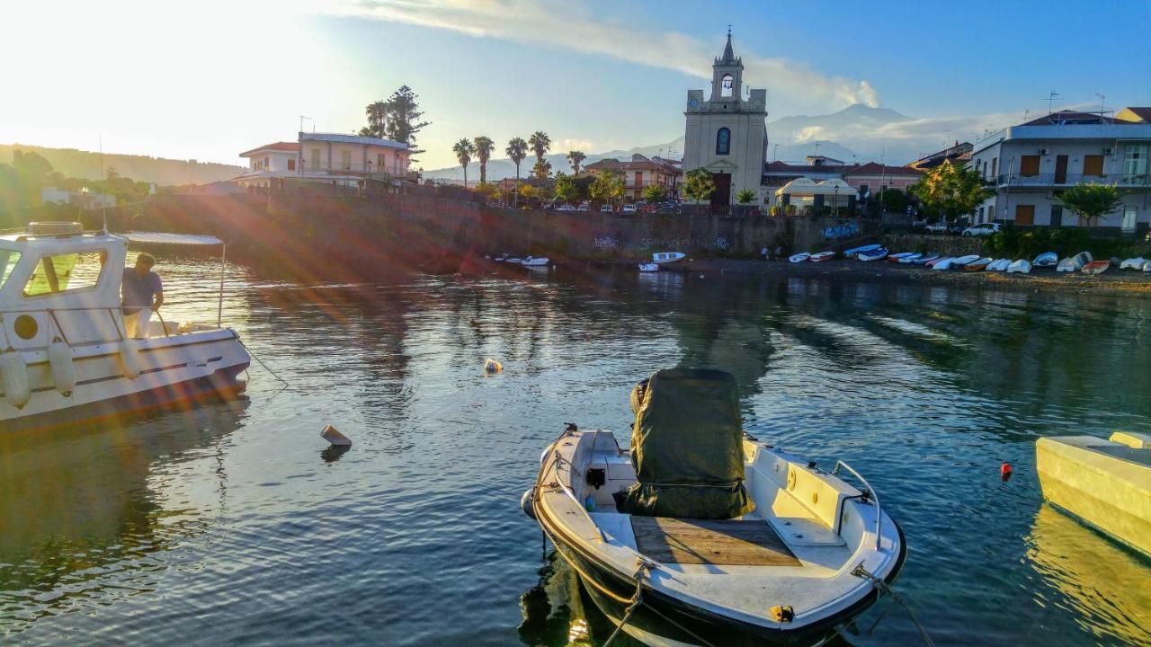 Casa Del Sole Con Vista Sull'Etna A 200 Mt Dal Mare Villa Acireale Kültér fotó